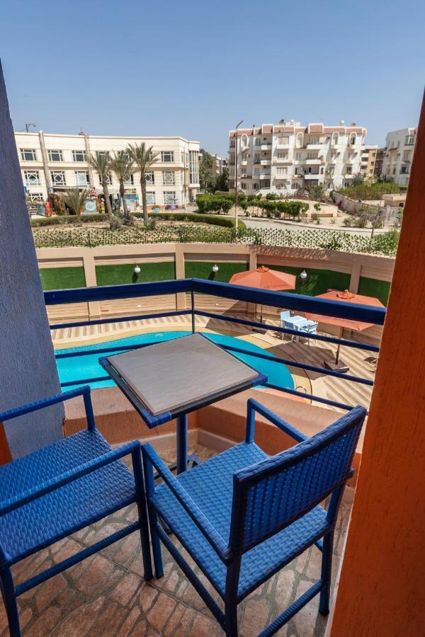 Royal Day Plaza Hotel 6th of October City Exterior foto